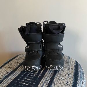 Burton Mini Grom boots
